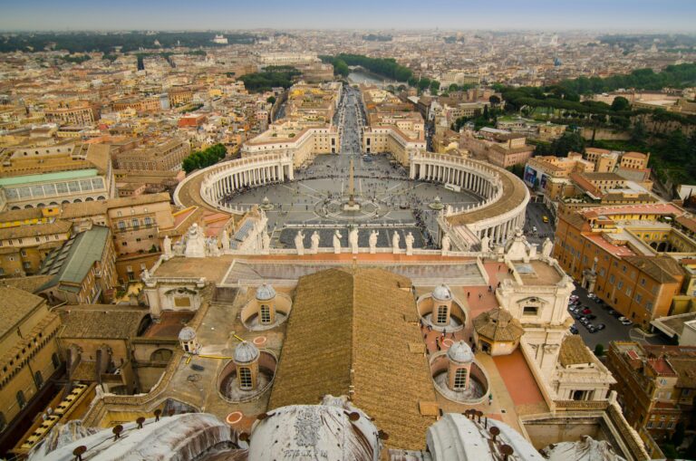 Vatican Real